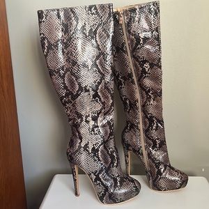 Paper Fox Fiona Faux Snake Skin Heeled Boots size  7.5